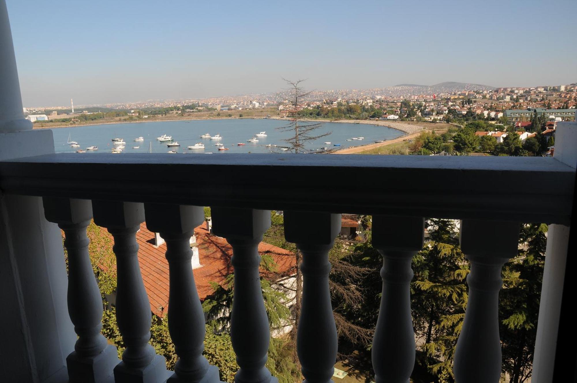 Paradise Island Hotel Darıca Екстериор снимка
