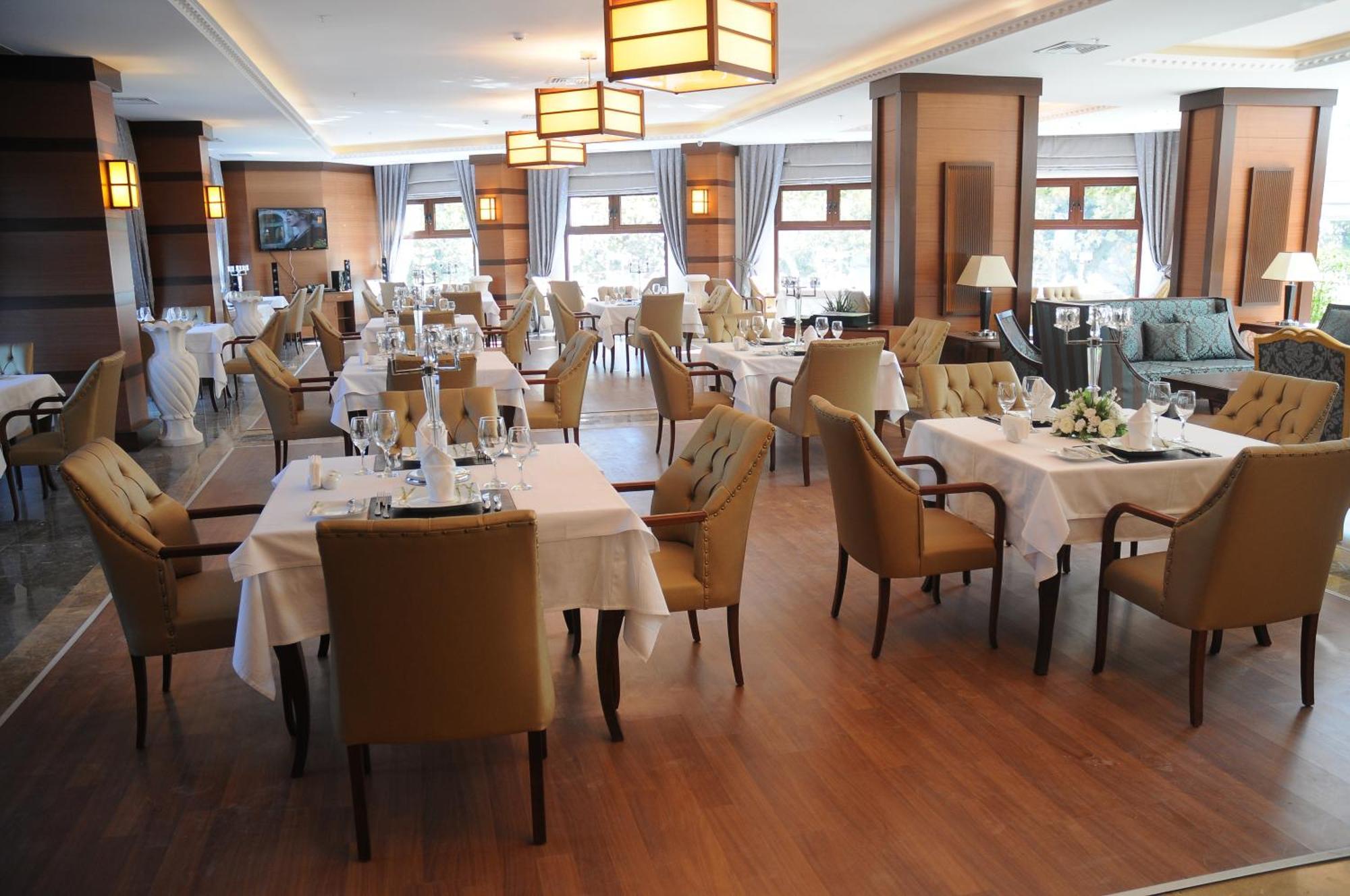 Paradise Island Hotel Darıca Екстериор снимка