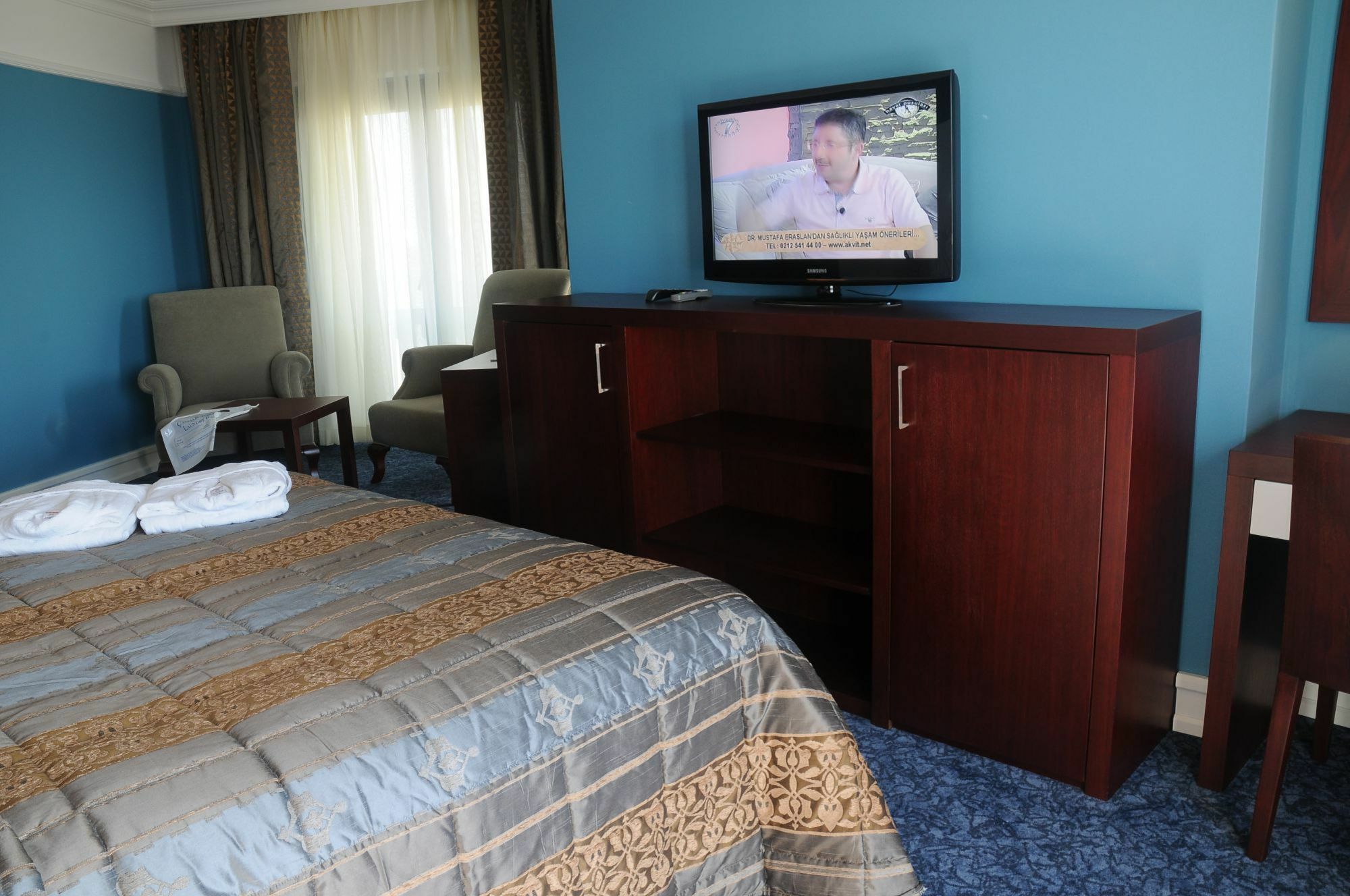 Paradise Island Hotel Darıca Екстериор снимка